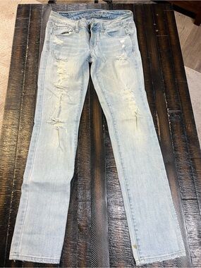 American Eagle Outfitters Light Blue Distressed Skinny Jeans
